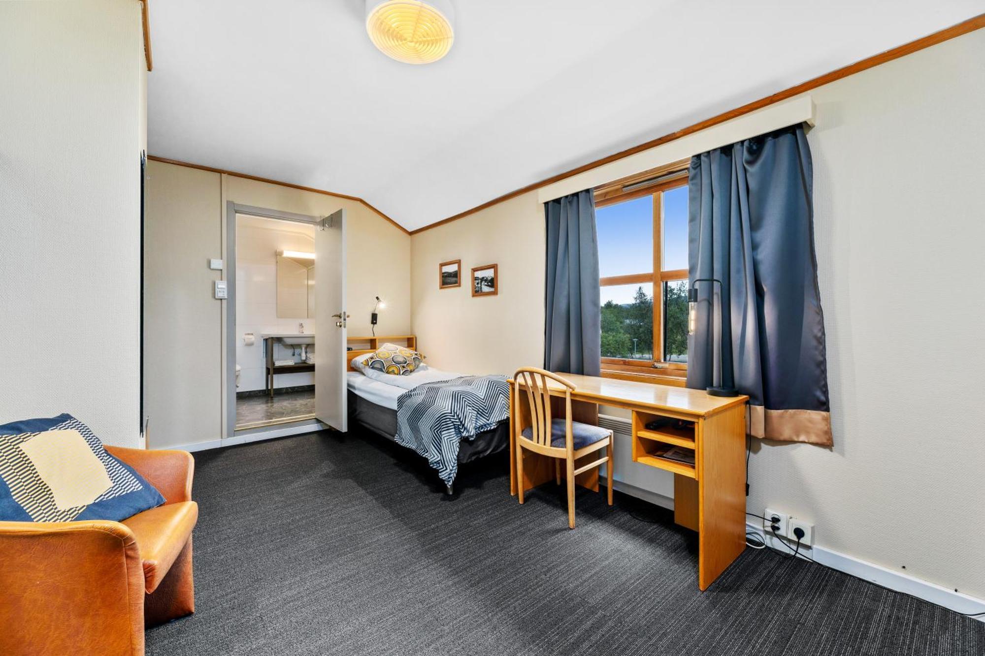 Lakselv Hotel ภายนอก รูปภาพ